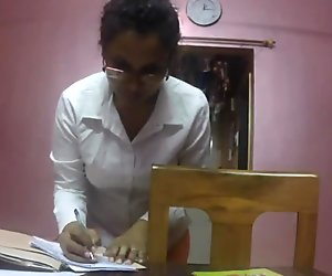 Horny Κρίνος ινδή sex δασκάλα